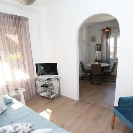 Διαμέρισμα Kika Ρόβινι