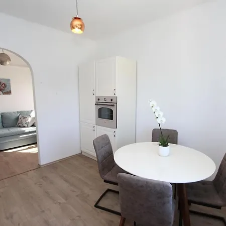 Διαμέρισμα Kika *